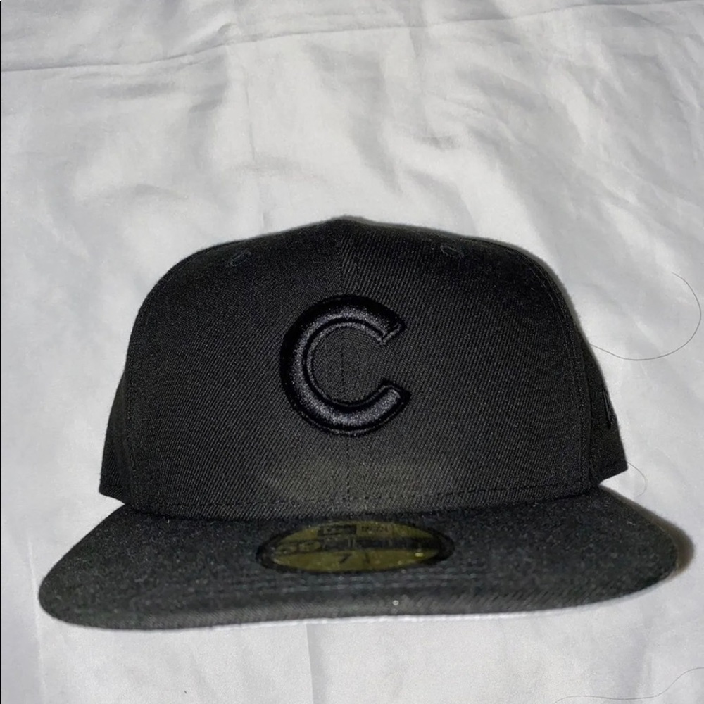 black new era hat